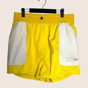 💛 NIKE RETRO STYLE NYLON HIGH RISE JUST DO IT SHORTS LARGE